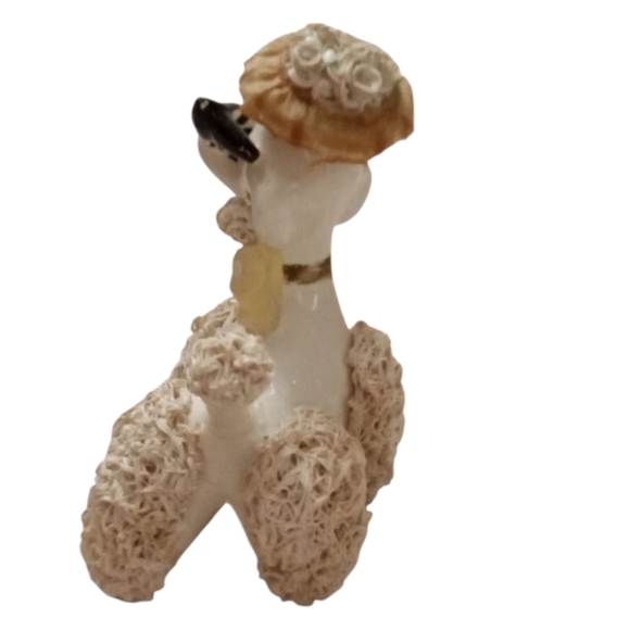 Vintage Spaghetti Poodle Figurine with Mask, Hat & Bow - Picture 3 of 6